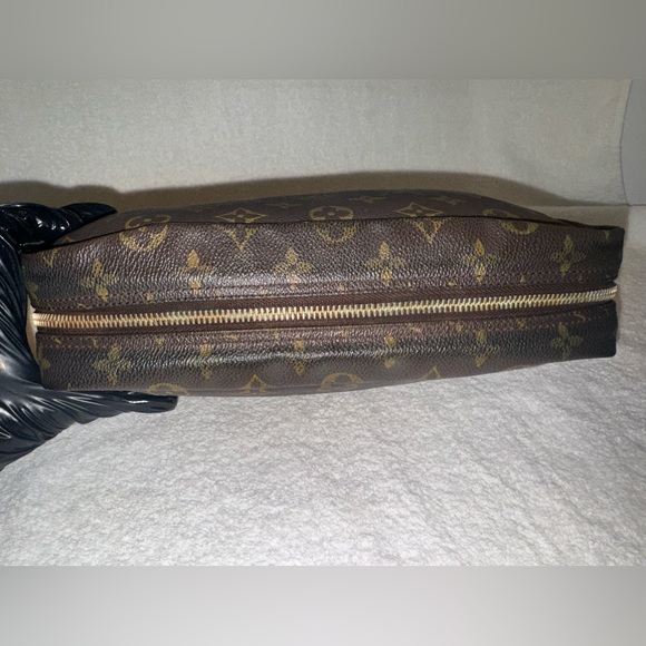 Louis Vuitton Vintage Cosmetic Pouch Bag TrousseToilette 28 Brown Monogram - Picture 13 of 16